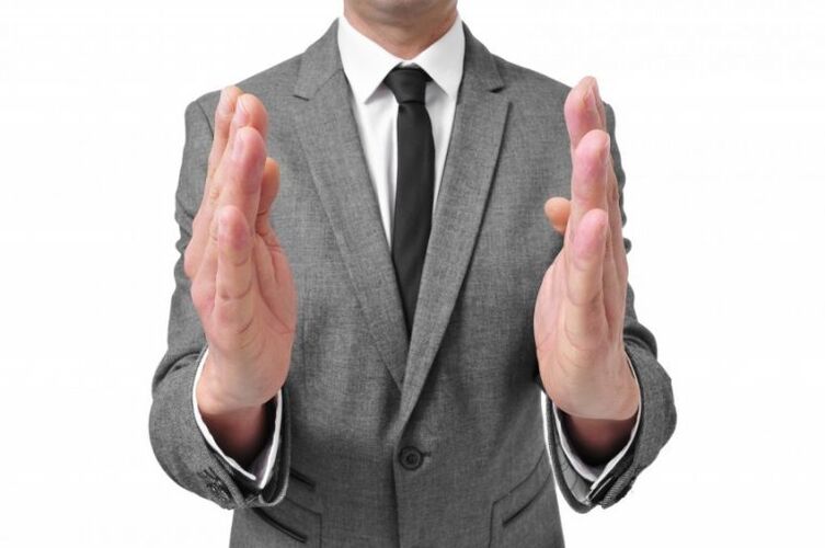 رجل يريد تكبير عضوه الذكري